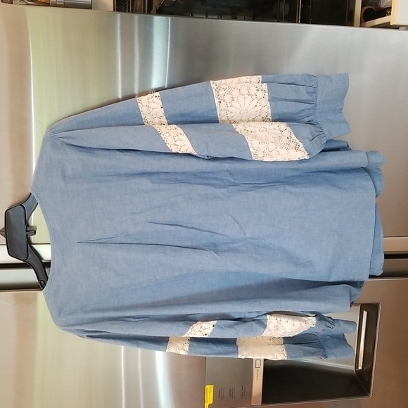 💕JOHNNY WAS💕 Thalassa Pieced Button-down Shirt Lace Detail Chambray Blue NWT - Picture 11 of 16